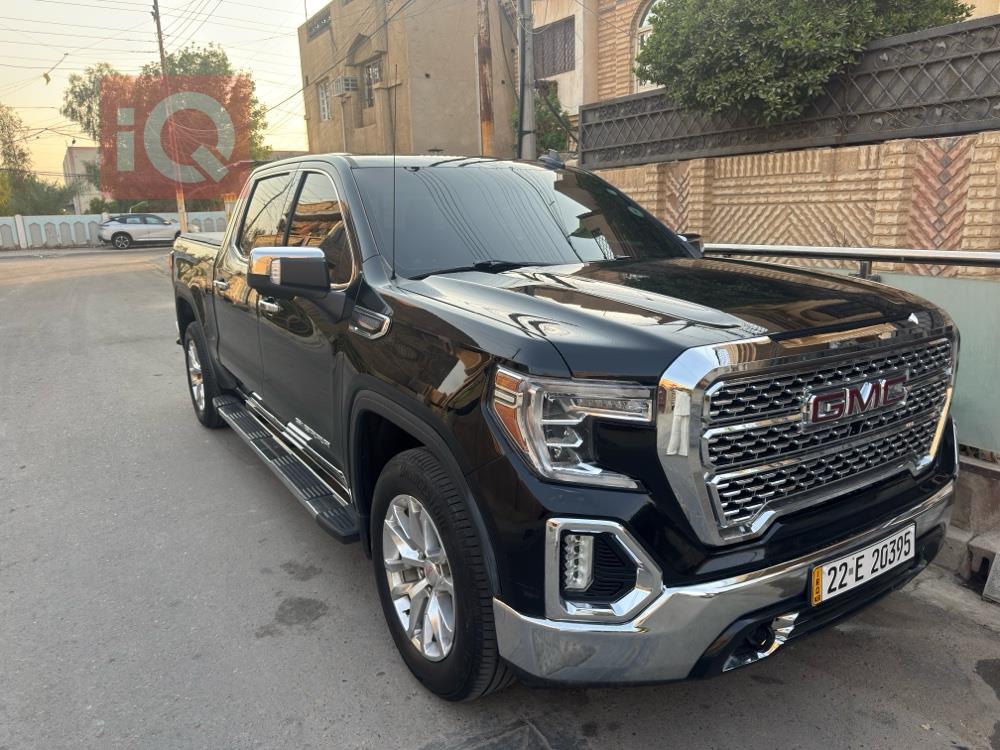 GMC Sierra